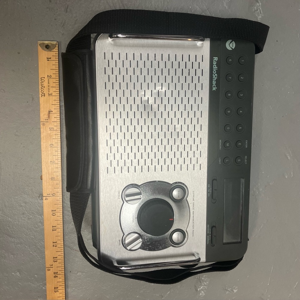 RadioShack Silver and Black Portable Radio